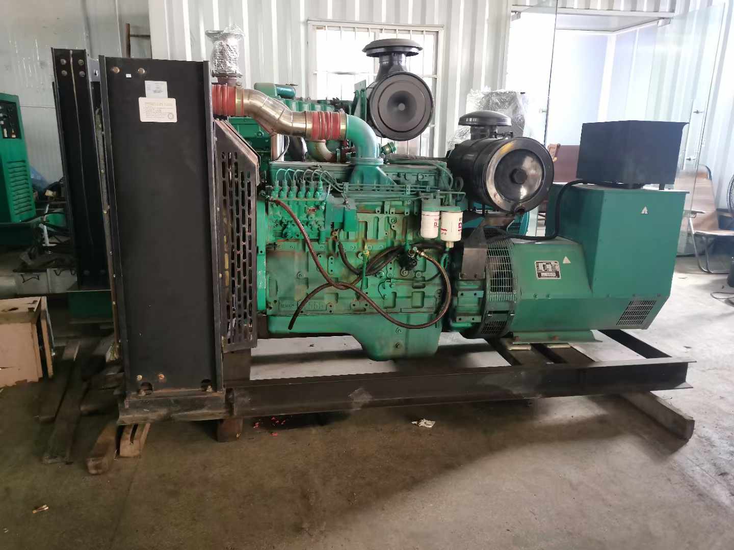 城中发电机租赁如何确定电缆的承载电流是否在安全范围内?