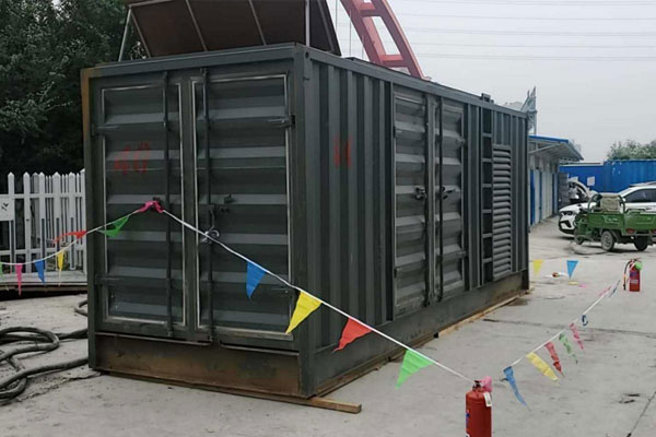 城中发电机租赁空气滤清器多久更换一次?