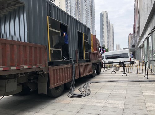 城中冷却液不足的情况下如何检查柴油发电机组？